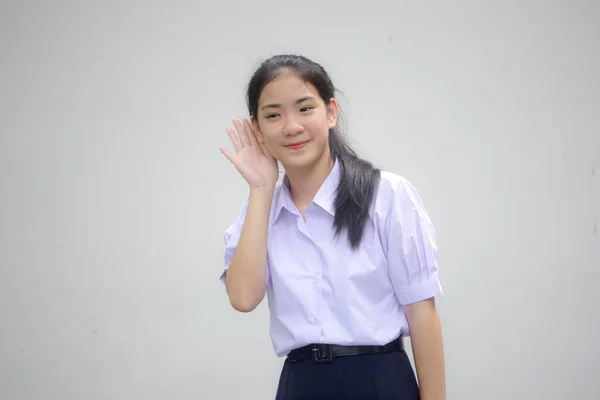 Portret Tajskiej Uczennicy Szkoły Średniej Mundur Piękna Dziewczyna Słuchać — Zdjęcie stockowe
