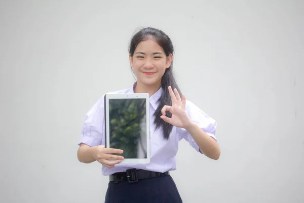 Πορτρέτο Του Thai Γυμνάσιο Στολή Μαθητή Όμορφο Κορίτσι Δείχνουν Δισκίο — Φωτογραφία Αρχείου