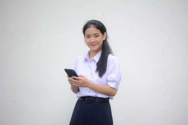 Retrato Tailandés Estudiante Secundaria Uniforme Adolescente Hermosa Chica Usando Teléfono — Foto de Stock