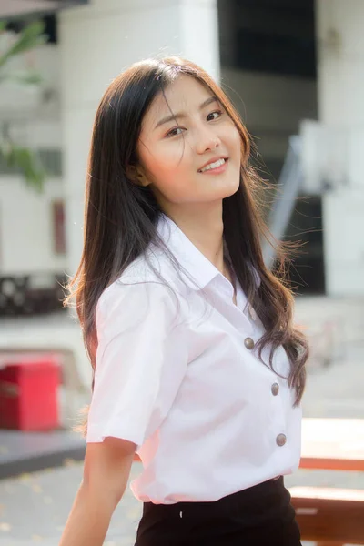 Portrét Thajské Dospělé Studentské Univerzity Uniforma Krásná Dívka Relaxovat Úsměv — Stock fotografie