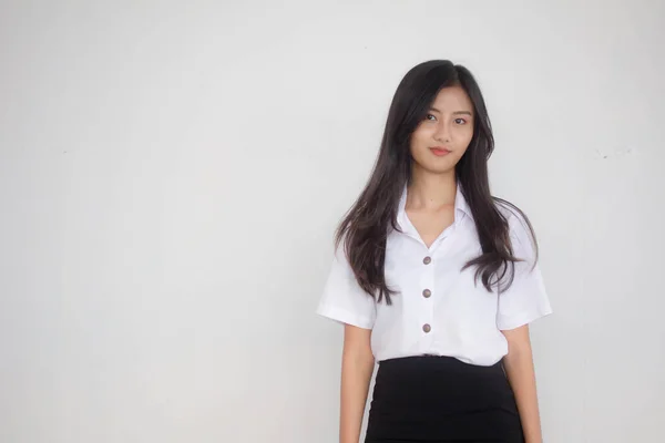 Retrato Tailandês Adulto Estudante Universidade Uniforme Bela Menina Relaxar Sorrir — Fotografia de Stock