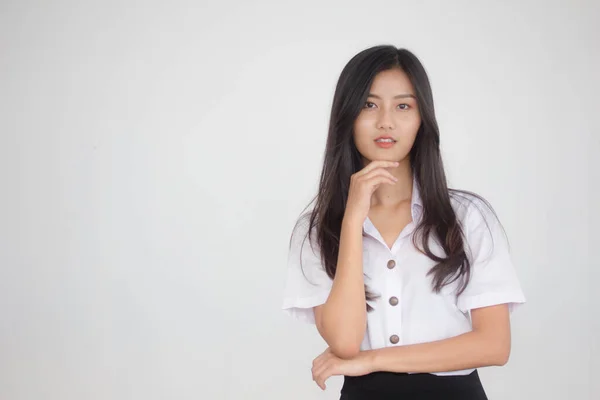 Retrato Tailandês Adulto Estudante Universidade Uniforme Bela Menina Relaxar Sorrir — Fotografia de Stock