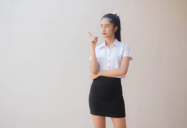 タイのポルノの大人学生の大学制服美しい女の子静かに — ストック写真