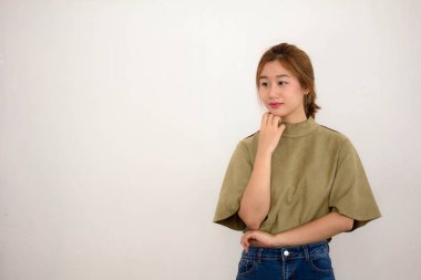 Tayland portresi yetişkin güzel kız rahatla ve gülümse