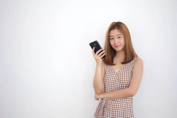 Portrait Thai China Adult Beautiful Girl Using Her Smart Phone — Stock Photo, Image