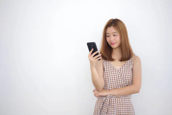 Portrait Thai China Adult Beautiful Girl Using Her Smart Phone — Stock Photo, Image