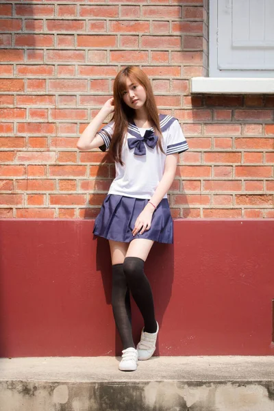 Porträt Von Thai Teen Hübsch Mädchen Japanisch Student Uniform Glücklich — Stockfoto