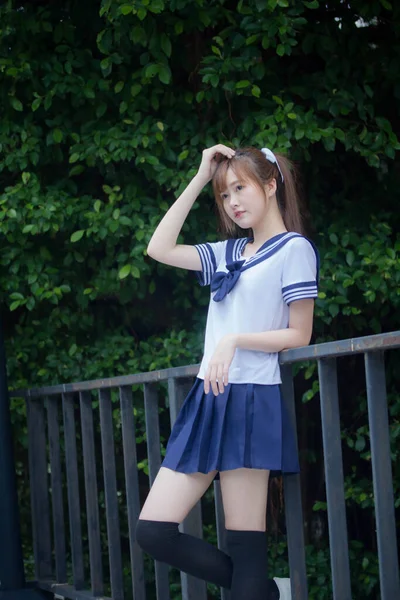 Portret Van Thai Tiener Mooi Meisje Japans Student Uniform Gelukkig — Stockfoto