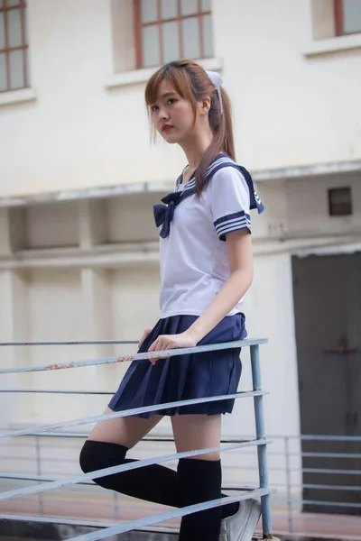 Porträt Von Thai Teen Hübsch Mädchen Japanisch Student Uniform Glücklich — Stockfoto