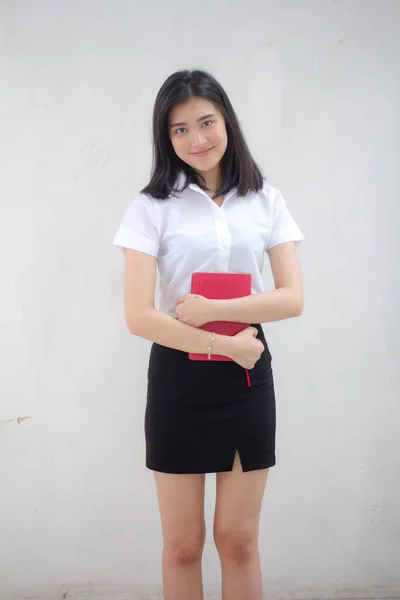 Porträt Von Thailändischen Erwachsenen Studenten Uniform Schöne Mädchen Entspannen Und — Stockfoto