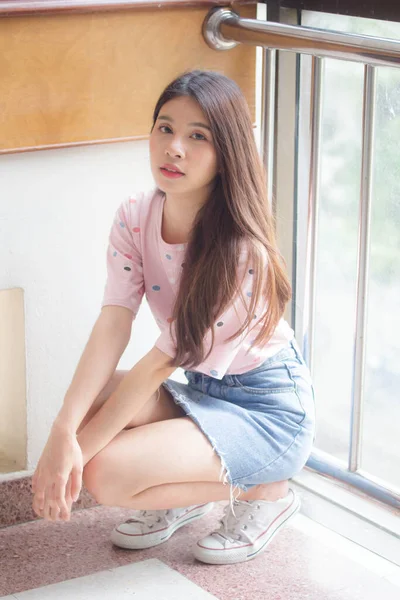 Portrait Thai Adult Beautiful Girl Pink Shirt Blue Jeans Relax — Stock Photo, Image