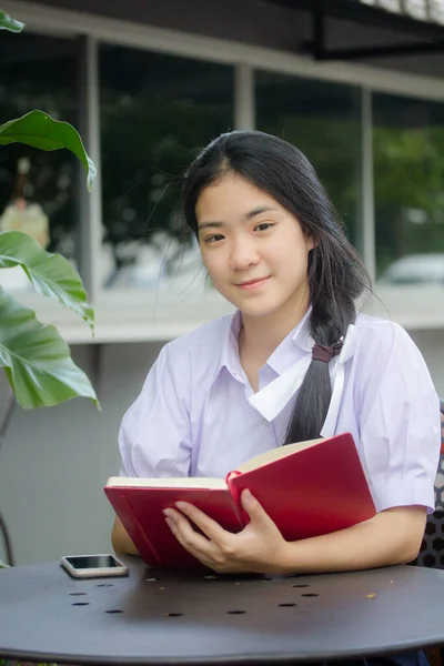 Ásia Tailandês Estudante Ensino Médio Uniforme Bela Menina Ler Livro — Fotografia de Stock