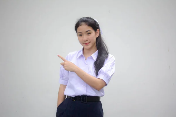 Retrato Tailandés Estudiante Secundaria Uniforme Hermosa Chica Señalando — Foto de Stock