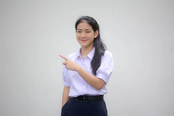 Retrato Tailandês Estudante Ensino Médio Uniforme Bela Menina Apontando — Fotografia de Stock