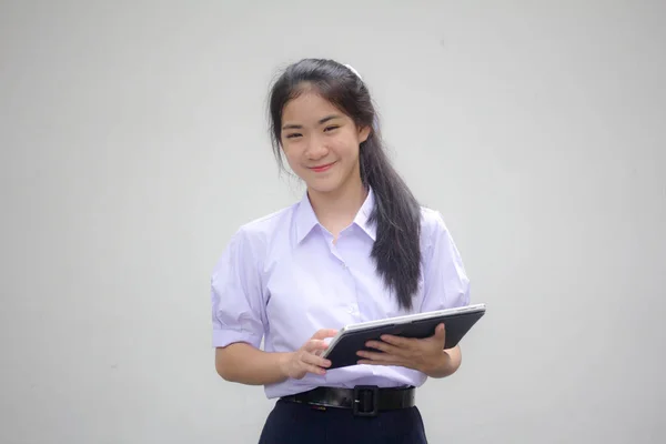 Retrato Tailandês Estudante Ensino Médio Uniforme Menina Bonita Usando Seu — Fotografia de Stock