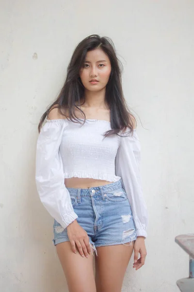 Portrait Thai Adult Beautiful Girl White Shirt Blue Jeans Relax — Stock Photo, Image