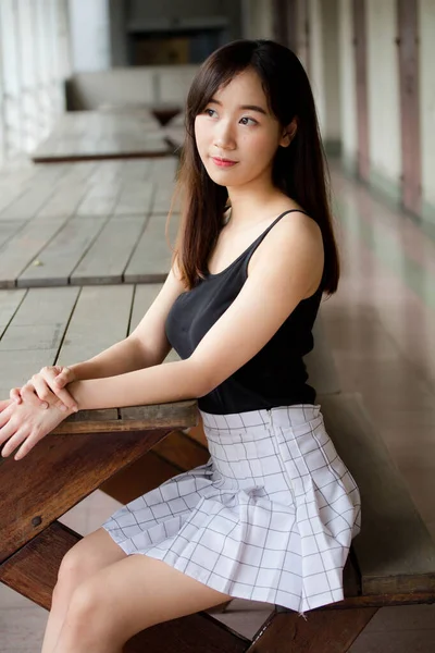 Portrait Thai Chine Adulte Belle Fille Détendre Sourire — Photo