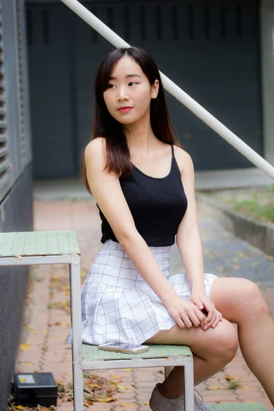 Retrato Tailandés China Adulto Hermosa Chica Relajarse Sonreír —  Fotos de Stock