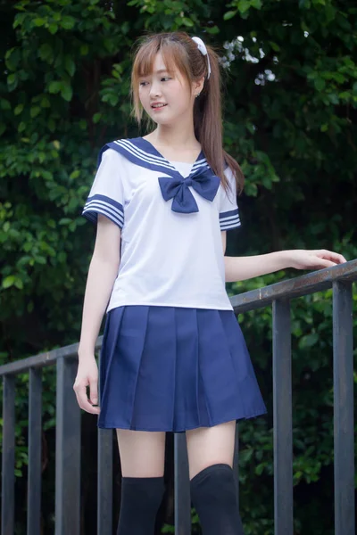 Porträt Von Thai Teen Hübsch Mädchen Japanisch Student Uniform Glücklich — Stockfoto