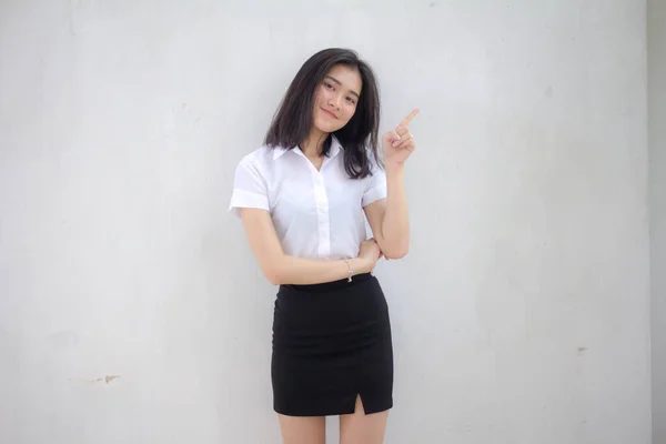 Porträt Der Thailändischen Erwachsenen Studentin Uniform Schönes Mädchen Zeigt — Stockfoto