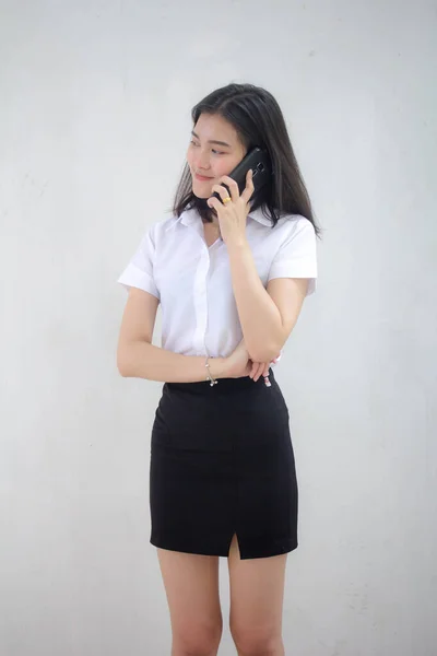 Portrait Von Thailändischen Erwachsenen Studenten Universität Uniform Schöne Mädchen Rufen — Stockfoto