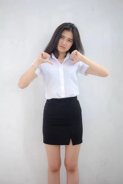 Porträt Von Thai Adult Student Universität Uniform Hübsch Mädchen Abneigung — Stockfoto