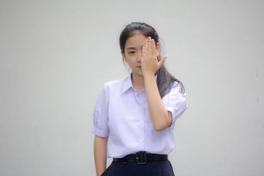 Taylandlı liseli üniformasının portresi Sessiz güzel bir kız