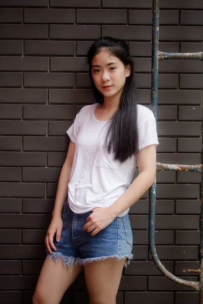 Asia Thai Teen Bianco Shirt Bella Ragazza Felice Rilassarsi — Foto Stock