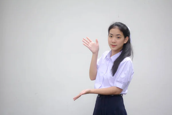 Retrato Tailandês Estudante Ensino Médio Uniforme Bela Menina Mostrar Mão — Fotografia de Stock