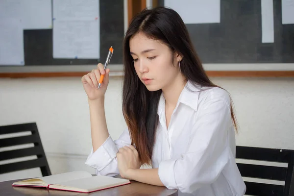 Tailandés China Adulto Oficina Chica Blanco Camisa Escribir Libro — Foto de Stock