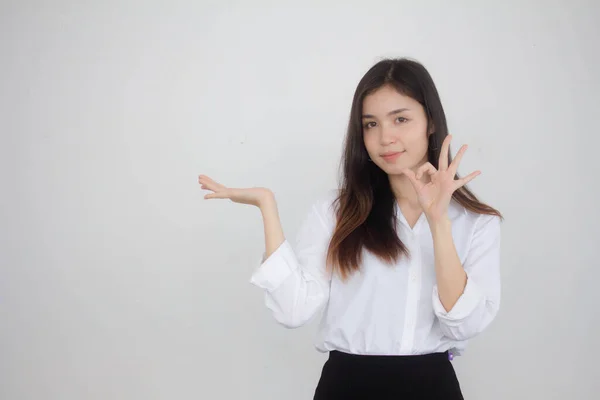 Retrato Tailandés Adulto Mujer Trabajadora Camisa Blanca Mostrar Mano —  Fotos de Stock