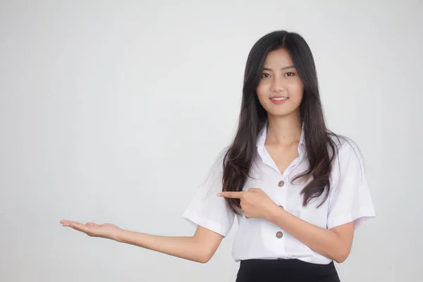 Портрет Тайського Студента Дорослих Університетська Форма Красива Дівчина Показує Руку — стокове фото