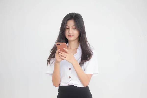 Retrato Tailandés Estudiante Adulto Universidad Uniforme Hermosa Chica Usando Teléfono —  Fotos de Stock