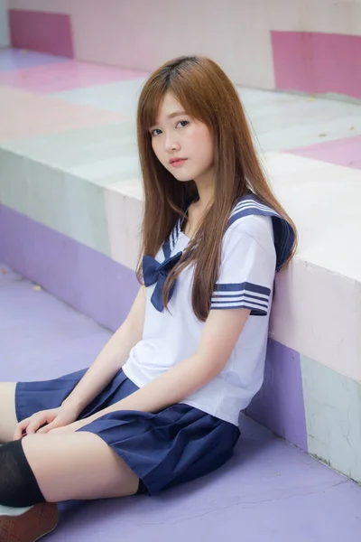 Porträt Von Thai Teen Hübsch Mädchen Japanisch Student Uniform Glücklich — Stockfoto