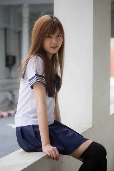 Porträtt Thai Tonåring Vacker Flicka Japansk Student Uniform Glad Och — Stockfoto