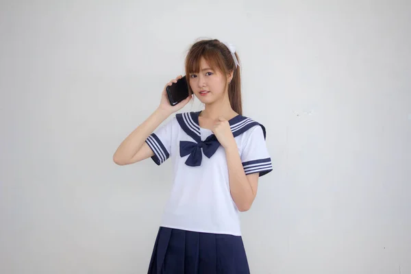 Retrato Tailandês Adolescente Linda Menina Japonês Estudante Uniforme Chamando Telefone — Fotografia de Stock