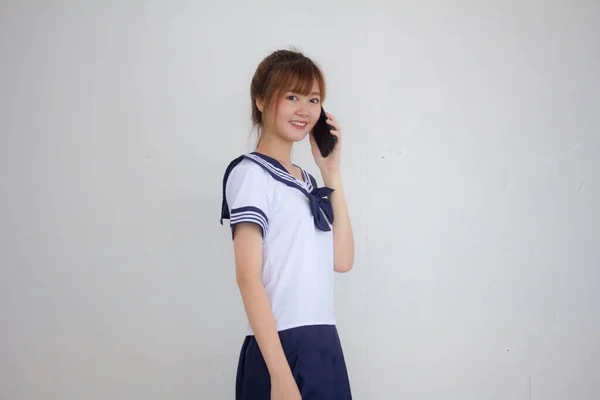 Retrato Tailandés Adolescente Hermosa Chica Japonés Estudiante Uniforme Llamando Teléfono — Foto de Stock