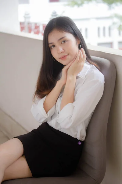 Tailandés China Adulto Oficina Chica Blanco Camisa Relax Sonrisa — Foto de Stock