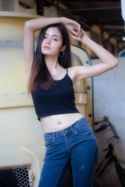 Portrait Von Thai China Adult Beautiful Girl Black Shirt Blue — Stockfoto