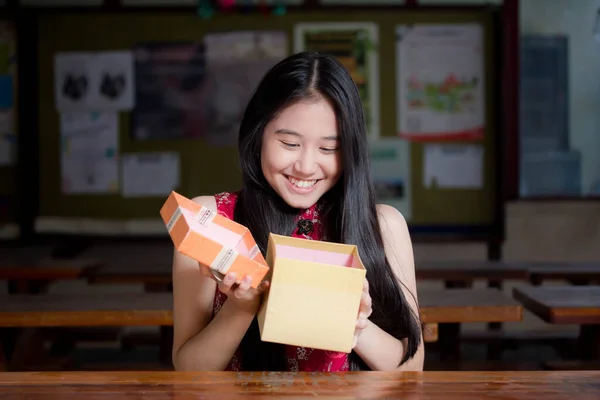 Portrét Thajské Teen Krásné Dívky Čínských Šatech Šťastný Nový Rok — Stock fotografie