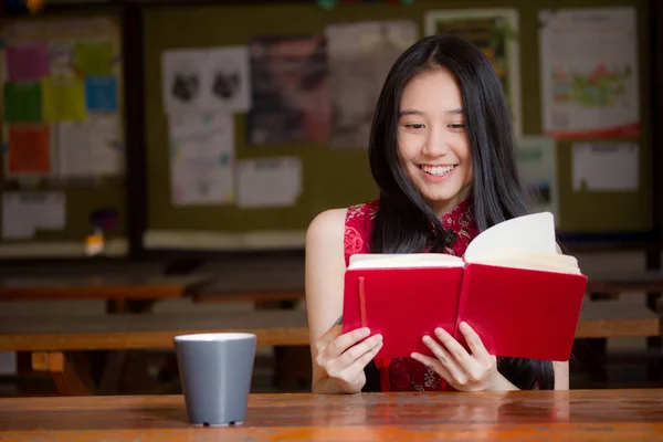 Portrait Thai Teen Beautiful Girl Chinese Dress Read Book — Stock Photo, Image