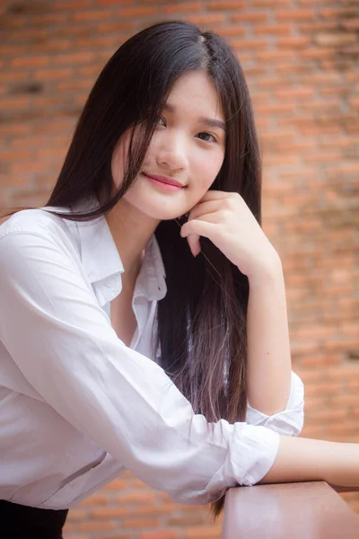 Retrato Tailandés China Adulto Oficina Chica Relajarse Sonreír — Foto de Stock