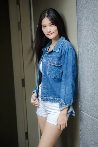 Portrait Thai Adult Beautiful Girl Blue Jeans Fitness Relax Smile — Stock Photo, Image