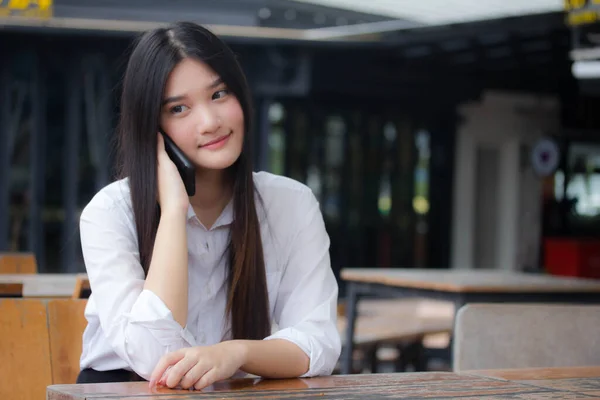 Portret Van Thai Volwassen Kantoor Meisje Bellen Smart Phone — Stockfoto