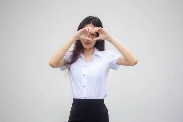 Portret Tajskiego Dorosłego Studenta Uniwersytet Mundur Piękna Dziewczyna Dać Serce — Zdjęcie stockowe