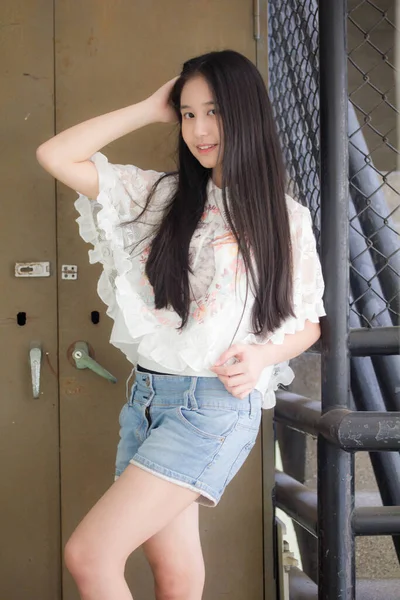 Portræt Thai Teenager Smuk Pige Glad Slappe - Stock-foto