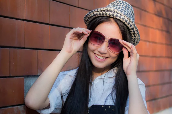 Portrét Thajské Teen Krásné Dívky Šťastný Relaxovat — Stock fotografie