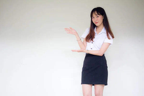 Portret Van Thai Volwassen Student Universiteit Uniform Mooi Meisje Wijzend — Stockfoto