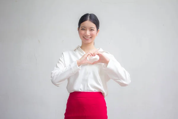 Tailandés China Adulto Oficina Chica Dar Corazón —  Fotos de Stock
