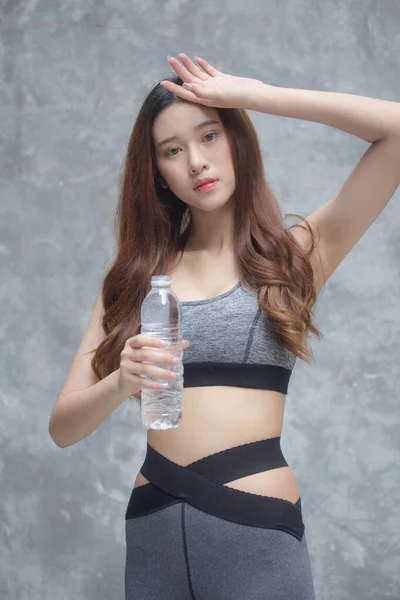 Asia Thai Japanese Teen Beautiful Girl Sportswear Drink Water — Stock Photo, Image